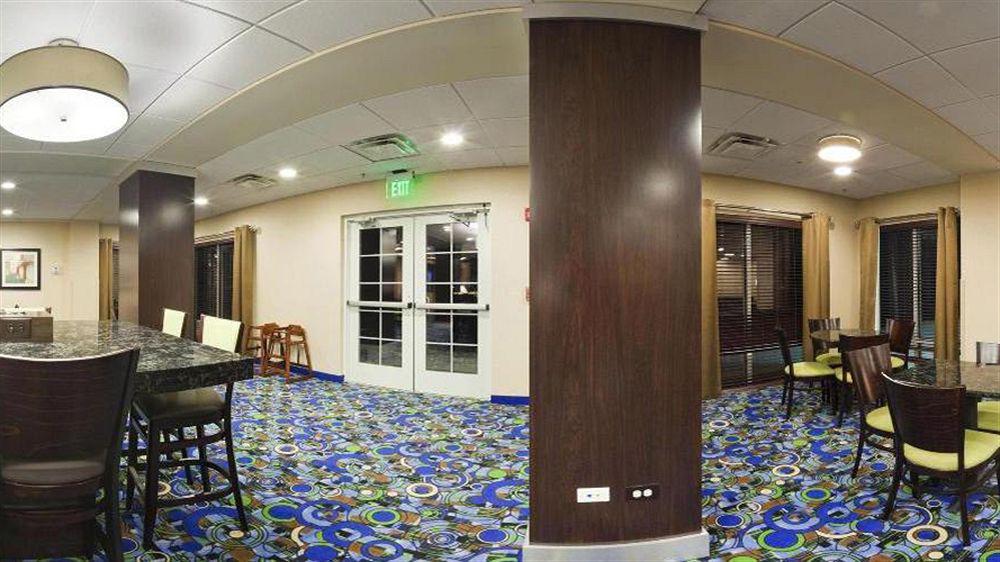 Holiday Inn Express Hotel & Suites Atlanta Airport West - Camp Creek By Ihg Zewnętrze zdjęcie