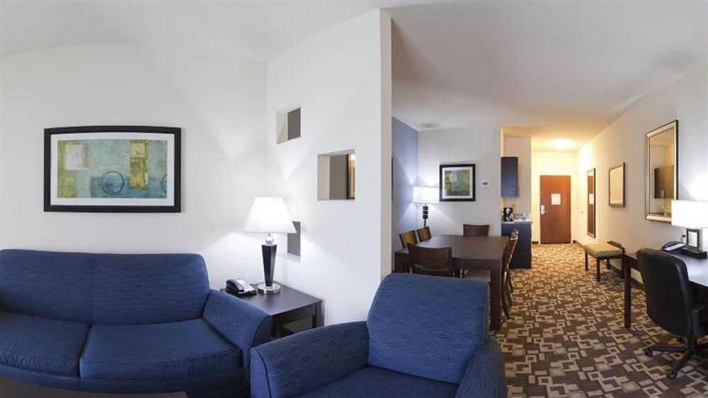 Holiday Inn Express Hotel & Suites Atlanta Airport West - Camp Creek By Ihg Zewnętrze zdjęcie