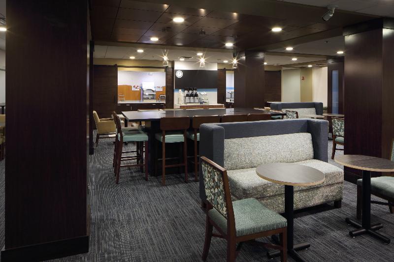 Holiday Inn Express Hotel & Suites Atlanta Airport West - Camp Creek By Ihg Zewnętrze zdjęcie